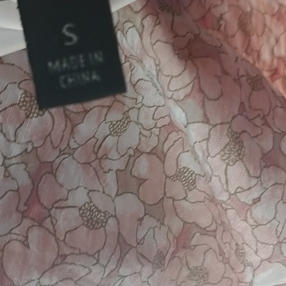 Balloon Sleeves, Open Midriff Midi - Picture 10 of 10